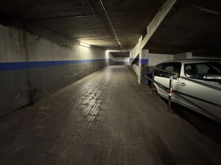 Parking voiture  Orient. Se vende plaza de aparcamiento en carrer orient