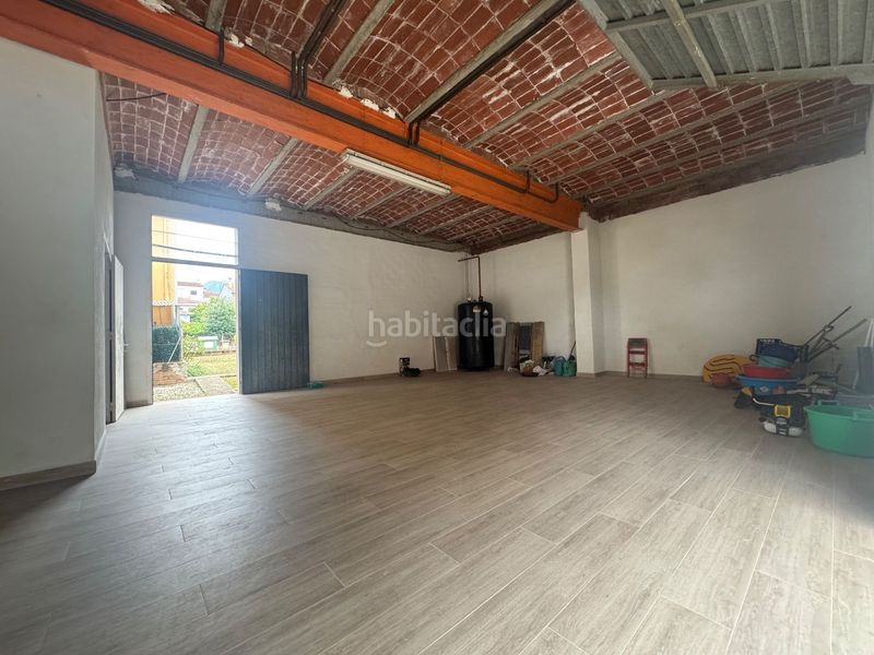 Foto 6dd4ad1c-a5de-46a2-85fc-5c2eb982e0dd. Casa adosada en Olot