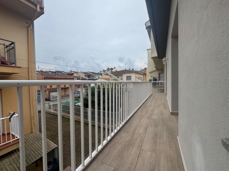 Foto c2391851-e3c0-428f-9dd9-9183fd2d916b. Casa adosada en Olot
