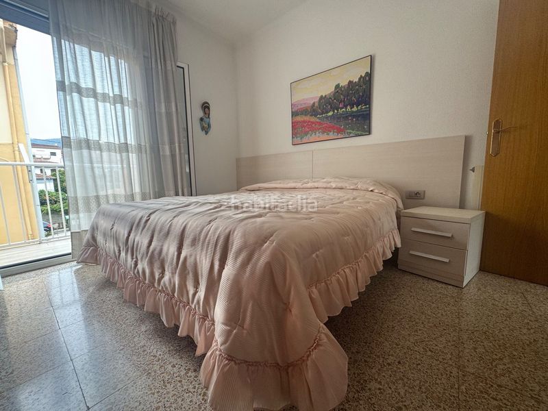 Foto d0869976-2b53-4f42-96cf-a200564195ae. Casa adosada en Olot