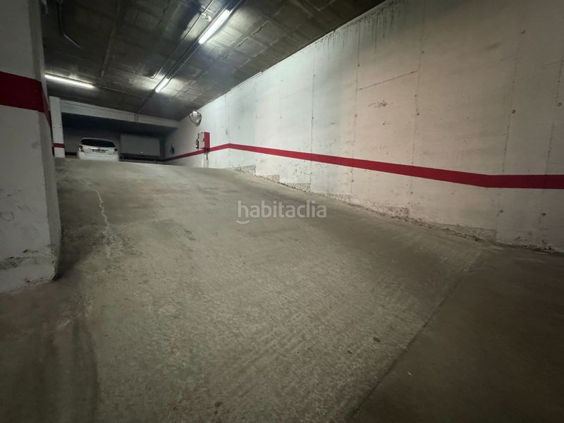 Foto 66e94fdd-080c-4909-b540-3adc11f5e92b. Aparcament cotxe a Palau Girona