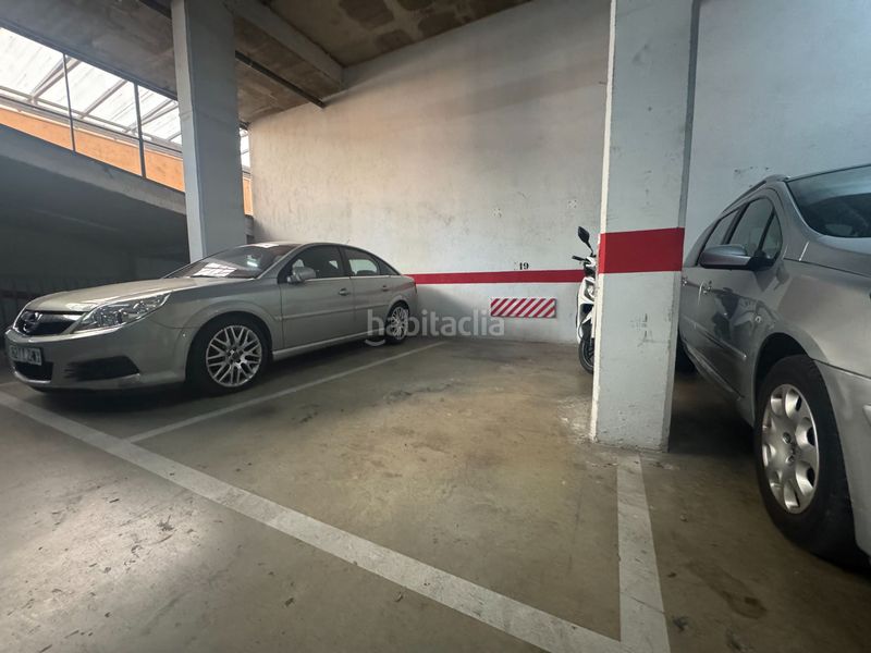 Foto 76659800-e44c-4303-907a-e609a48aaa86. Aparcament cotxe a Palau Girona