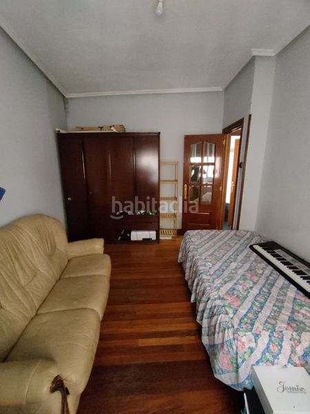 Foto eb0bc667-8d07-4f75-9791-42dbbcc218a4. Pis amb calefacció a Barrio de Uribarri Bilbao