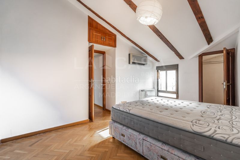 Foto b2148c33-5ce4-43a2-b409-8d2244f678a6. Pis a Palacio Madrid