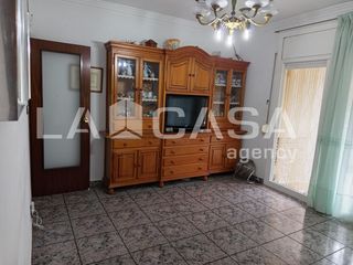 Etagenwohnung  N-2. **planta baja con piscina comunitaria en excelente ubicación**