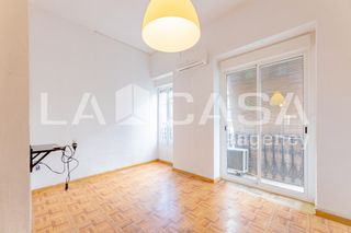 Pis  Calle doctor sanchís bergón. Piso en venta en el botànic