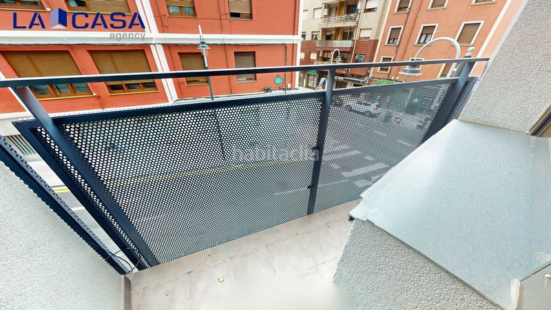 Foto e1622af8-adc2-46c3-981b-9065100ee960. Pis a Zorrotza Bilbao