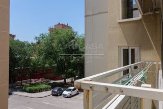 Pis  Calle de cuart de poblet. Piso en venta en lucero