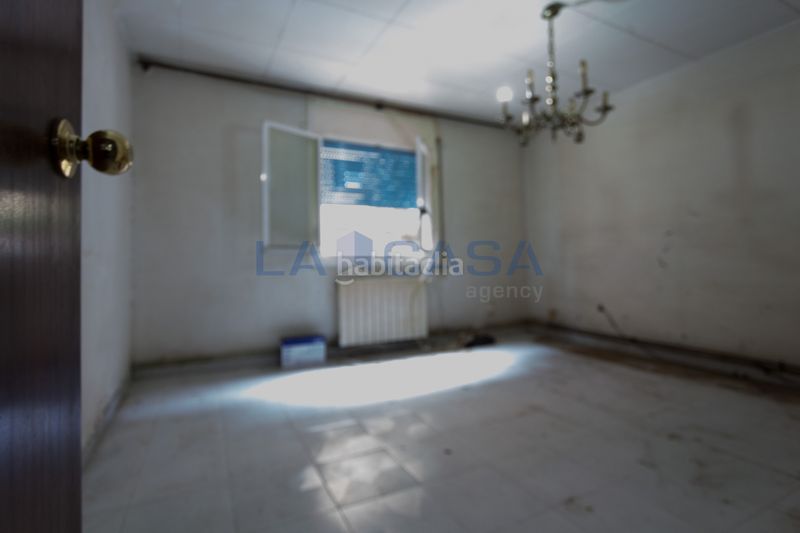 Foto 57c265d6-48e3-4840-b584-2b1b4c0760eb. Edifici a La Florida Hospitalet de Llobregat (L´)