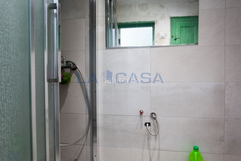 Foto 57c8a136-426d-43aa-83ce-f52ec3dc9530. Edifici a La Florida Hospitalet de Llobregat (L´)