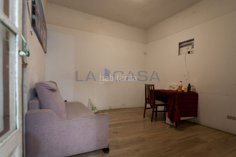 Foto bc29a590-b800-4d2c-bd3a-47944d8d2a5f. Edifici a La Florida Hospitalet de Llobregat (L´)
