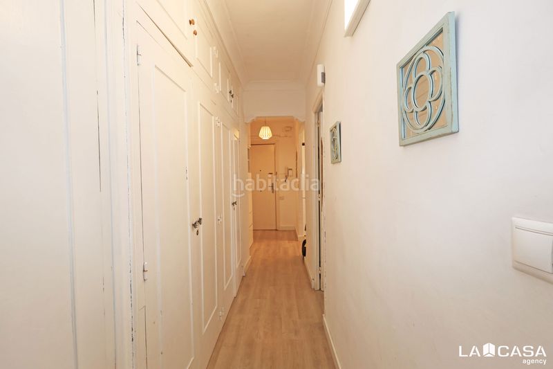 Foto e7dd6c06-6759-4d81-8846-0812fb734720. Edifici a Santa Eulàlia Hospitalet de Llobregat (L´)