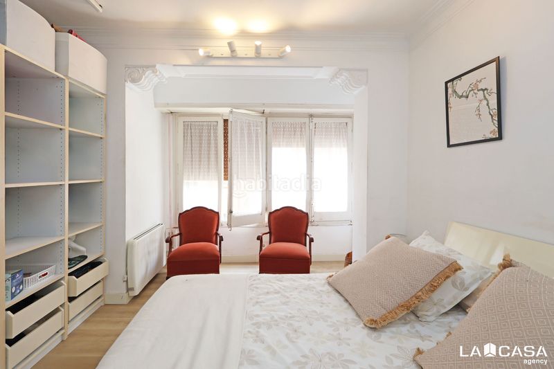 Foto ec470717-d029-4964-bd2f-e6b75f93d4a6. Edifici a Santa Eulàlia Hospitalet de Llobregat (L´)