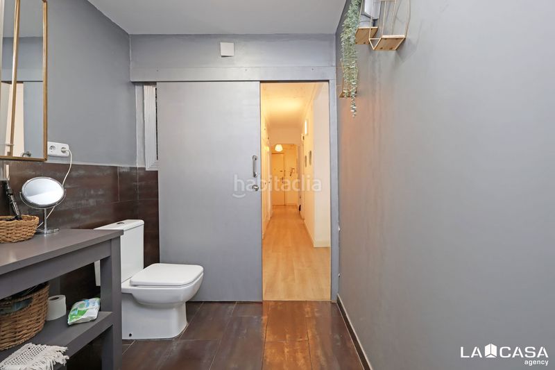 Foto f6c4fee5-1305-4eb0-af5b-f1e7c357d739. Edifici a Santa Eulàlia Hospitalet de Llobregat (L´)