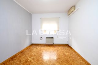 Pis  Carrer del doctor pi i molist. Piso de 3 habitaciones en pi i molist, virrei amat