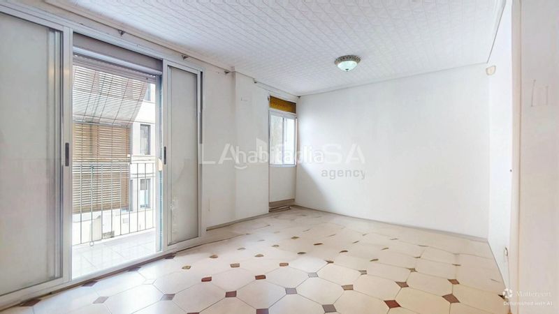 Foto d9c1d941-5d6c-4deb-ad4f-f6a2118daeb6. Pis a Malva Rosa Valencia