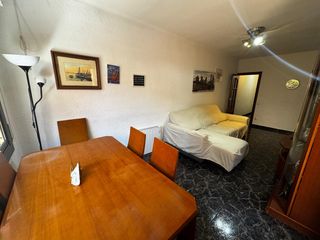 Flat  Carrer de la igualtat. Piso de 3 dormitorios con terraza privada en carrer de la igualt
