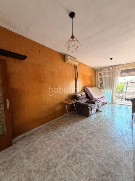 Foto c931616f-01e7-471e-87ab-b2d9c211f0b0. Pis a Sants Barcelona