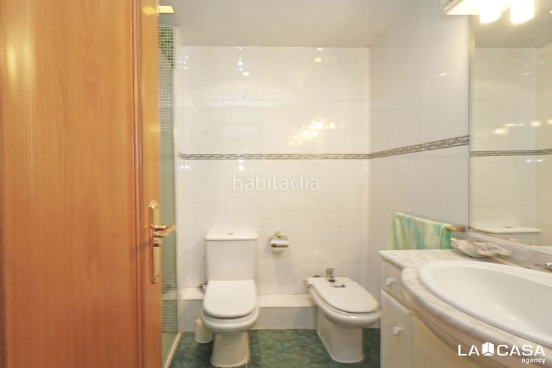Foto 34a136fa-ef99-418f-b0aa-aef789b432a9. Pis a Can Vidalet Esplugues de Llobregat