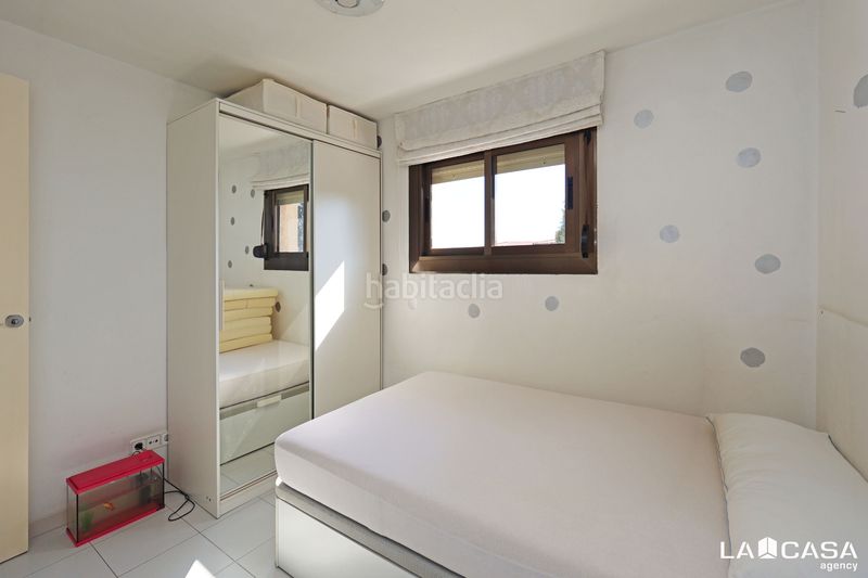 Foto d95040d0-e890-429a-bf77-f463329f3ce4. Pis a Can Vidalet Esplugues de Llobregat