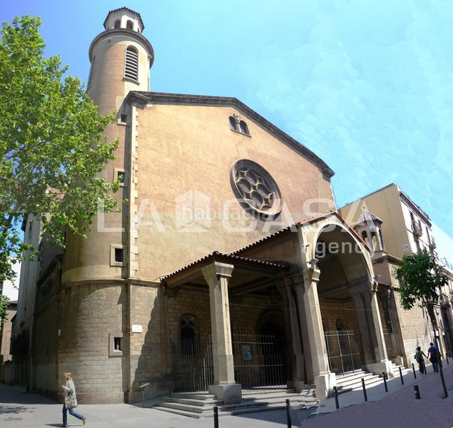 Foto 3671e7d4-cd6a-4e39-bfa8-d859979e7cda. Pis a Poblenou Barcelona