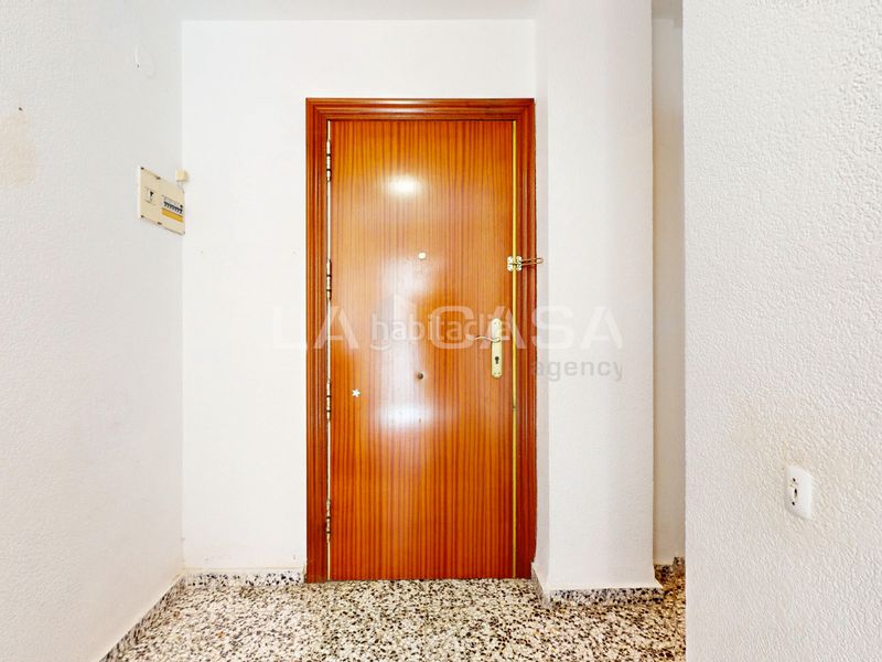Foto be8e9691-f1c3-4d03-8133-22945624bb86. Pis a Aiora Valencia