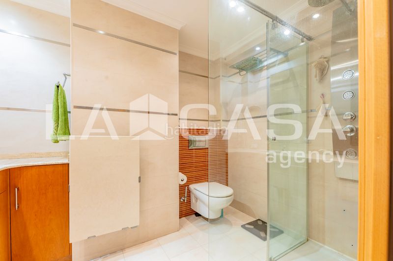 Foto 91851f5b-1513-4bd3-a008-b91997bb550a. Flat in Ciutat Jardí Valencia