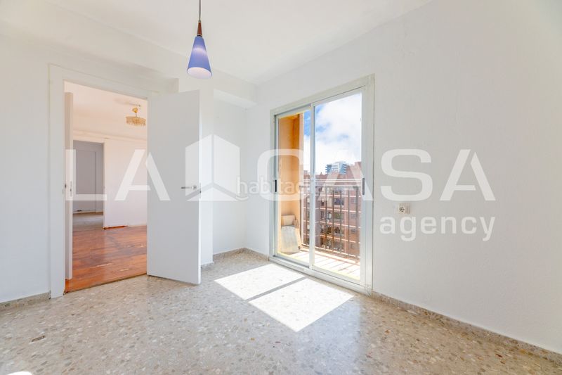 Foto 14701d86-54ff-4c28-9d50-9089f51e01cc. Pis a L´Amistat Valencia