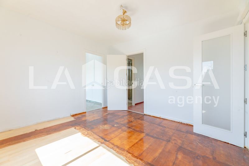 Foto 2275cc40-d946-4269-9522-c894a0ed4850. Pis a L´Amistat Valencia