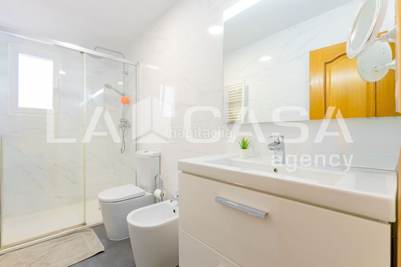 Foto 5f55c59d-adc2-4b31-862a-03d3d287b66f. Pis a Ciutat Jardí Valencia