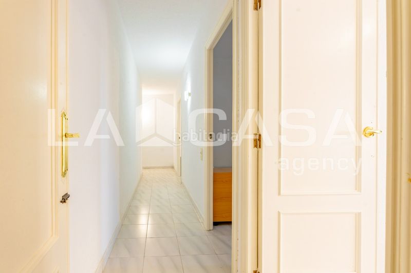 Foto af4973ae-ce8a-416a-b679-3c26a8e64b8b. Pis a Ciutat Jardí Valencia