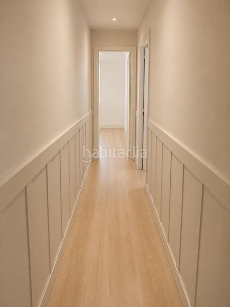 Foto fb54aaf6-5bd7-41a9-90a3-a6e95eeab015. Pis a Alhóndiga Bilbao