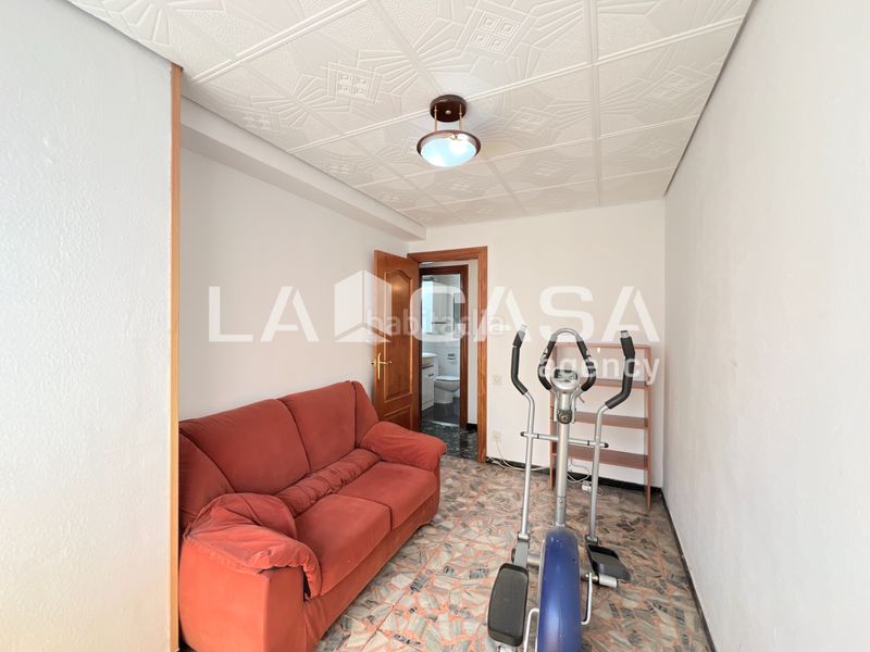 Foto b60592d6-26fe-4f03-b5a5-a0979dff025e. Pis a Llefià Badalona