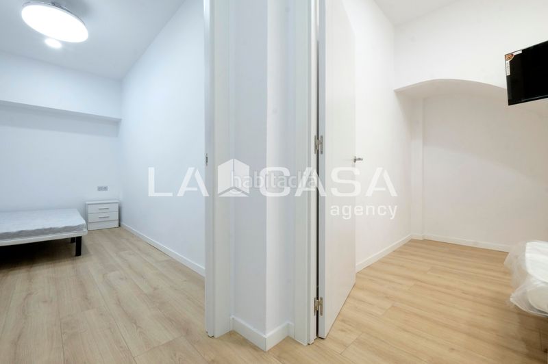 Foto 7cd52bd1-84ff-421c-8166-3932217122a6. Dúplex a Vilapicina - Torre Llobeta Barcelona