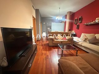 Erdgeschoss  Carrer riera. Piso en venta en canovelles