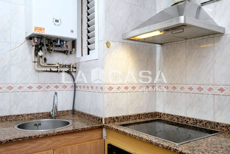 Foto b9a4fd27-7ee8-47b6-8668-004b653baeb7. Pis a Vilapicina - Torre Llobeta Barcelona