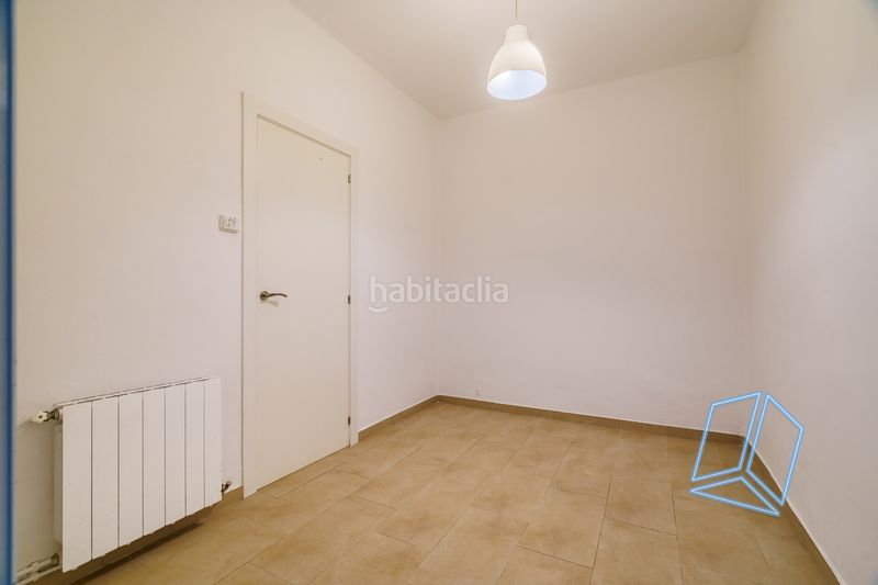 Foto e4b1be75-f46d-4e48-a49e-574b432a6635. Pis a Baix Guinardó Barcelona