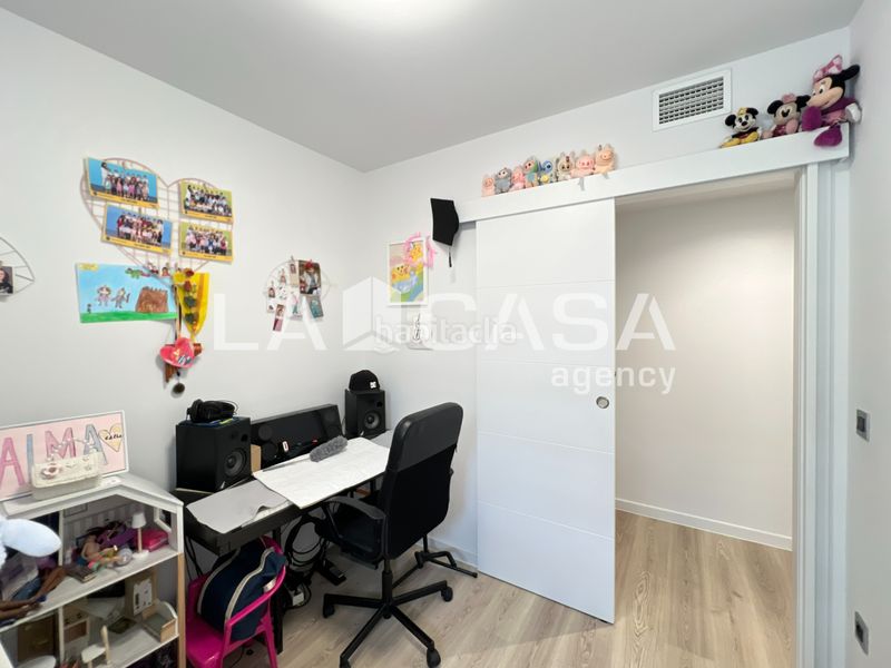 Foto a85a3f1d-4e4a-459b-a49b-7754cfd54102. Flat with parking in Llefià Badalona