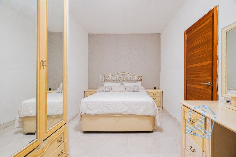 Foto 577e1202-5808-4957-a8bc-9fcaf1d37890. Piso la casa agency presenta piso con gran terraza en pleno centro en Gavà