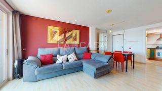 Pis  Carrer del pintor maella 3. Piso con vista al mar en pintor maella