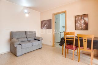 Appartamento  Avinguda del ferrocarril. Piso de 3 habitaciones con balcón en 3ª planta con ascensor