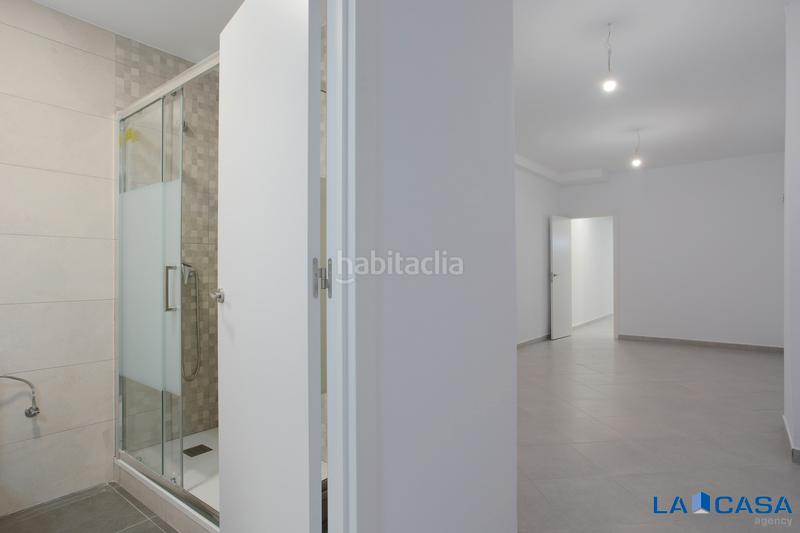 Foto 4a88bebe-ea95-438e-a505-0d835781f5e1. Rez-de-chaussée dans Sants-Badal Barcelona