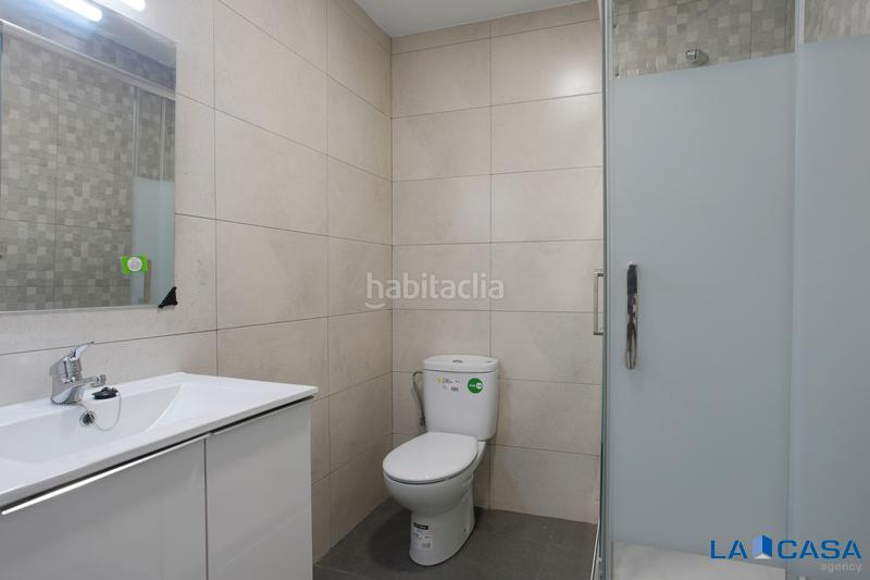 Foto 986a2a57-71e1-46c4-a5b9-d92456a1bf1b. Rez-de-chaussée dans Sants-Badal Barcelona