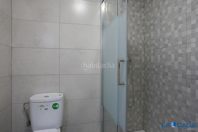 Foto e7c87d82-93e0-4b9d-a173-ecf1822fe756. Rez-de-chaussée dans Sants-Badal Barcelona