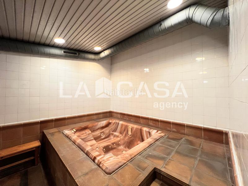 Foto 7f1e9ce7-e48d-4d61-abb0-9a9eee935938. Pis amb aparcament piscina a Progrés - Pep Ventura Badalona