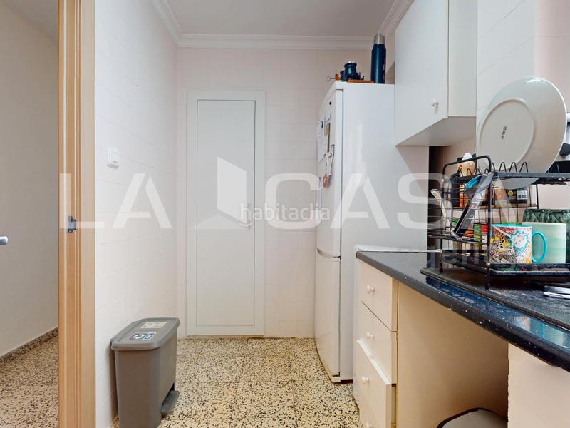 Foto 3e81ae78-a835-4cce-9e6d-96005a14e3a2. Piso  en venta en calle del campament en Benimàmet Valencia