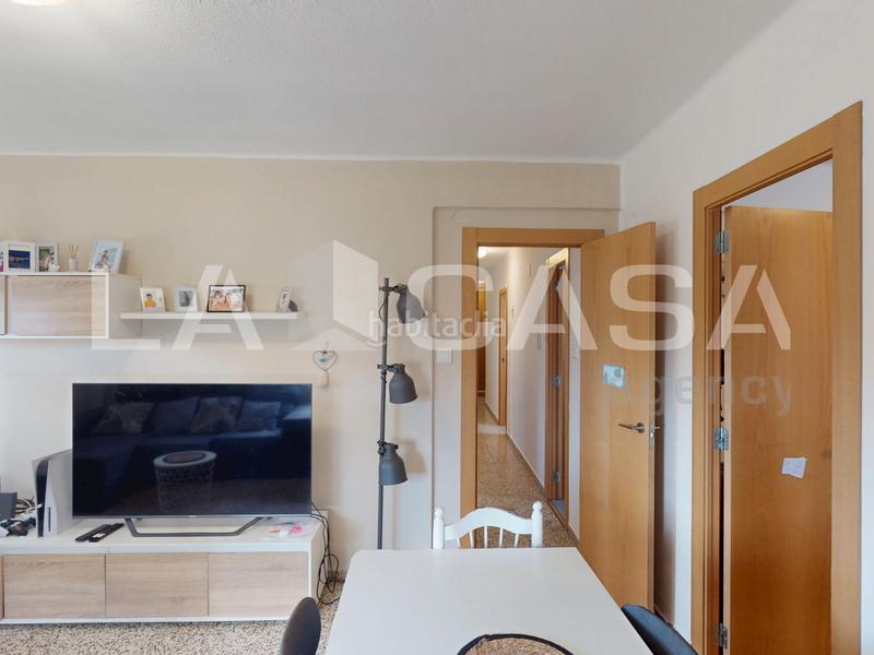 Foto 71569e50-d4ee-4f28-b02b-4b6c9974cc6b. Piso  en venta en calle del campament en Benimàmet Valencia