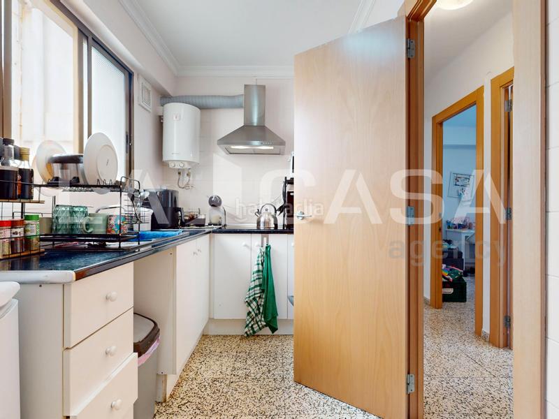 Foto 9861c1f7-8242-496b-8994-1a82c6192064. Piso  en venta en calle del campament en Benimàmet Valencia