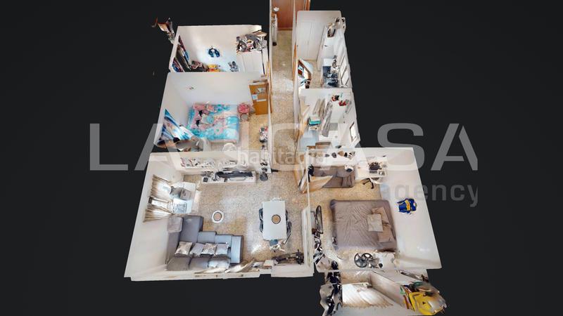 Foto a191f30d-6d2f-4fd9-a05b-bf20b217b97a. Piso  en venta en calle del campament en Benimàmet Valencia