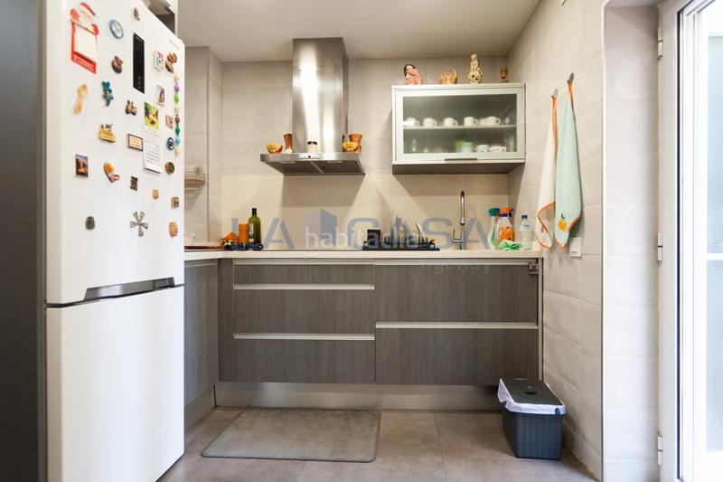 Foto 01ab22a1-aa80-47a0-9d5d-1d67a3fb401a. Dúplex a Les Planes Hospitalet de Llobregat (L´)